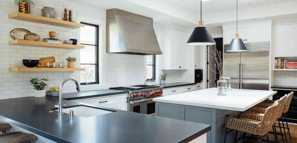 Kitchen Remodeling in Redmond OR: Transforming Your Home with Almog Construction’s Expert Craftsmanship